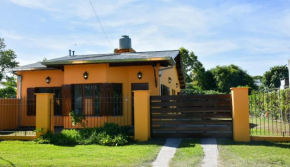 Twin fin surf houses Thames a 4 cuadras de las playas del sur
